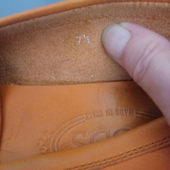 Tod's Vintage Leather Driving Loafers. Size 7.5. - Picture 10 of 14